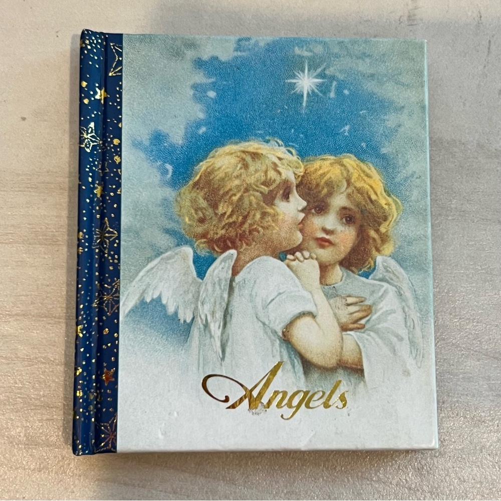 Angels: Messengers from Heaven By Roni Akmon Blushing Rose Pub, October 28 1994